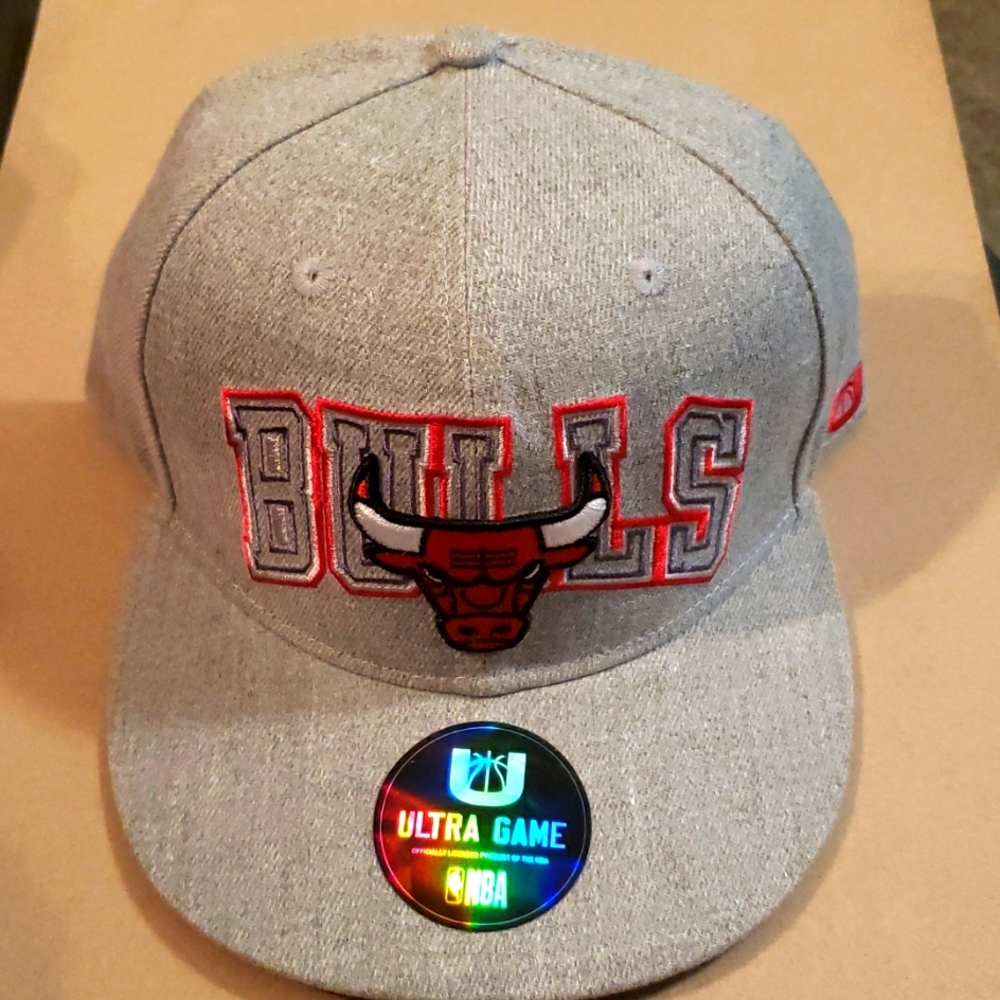Bulls mens baseball cap